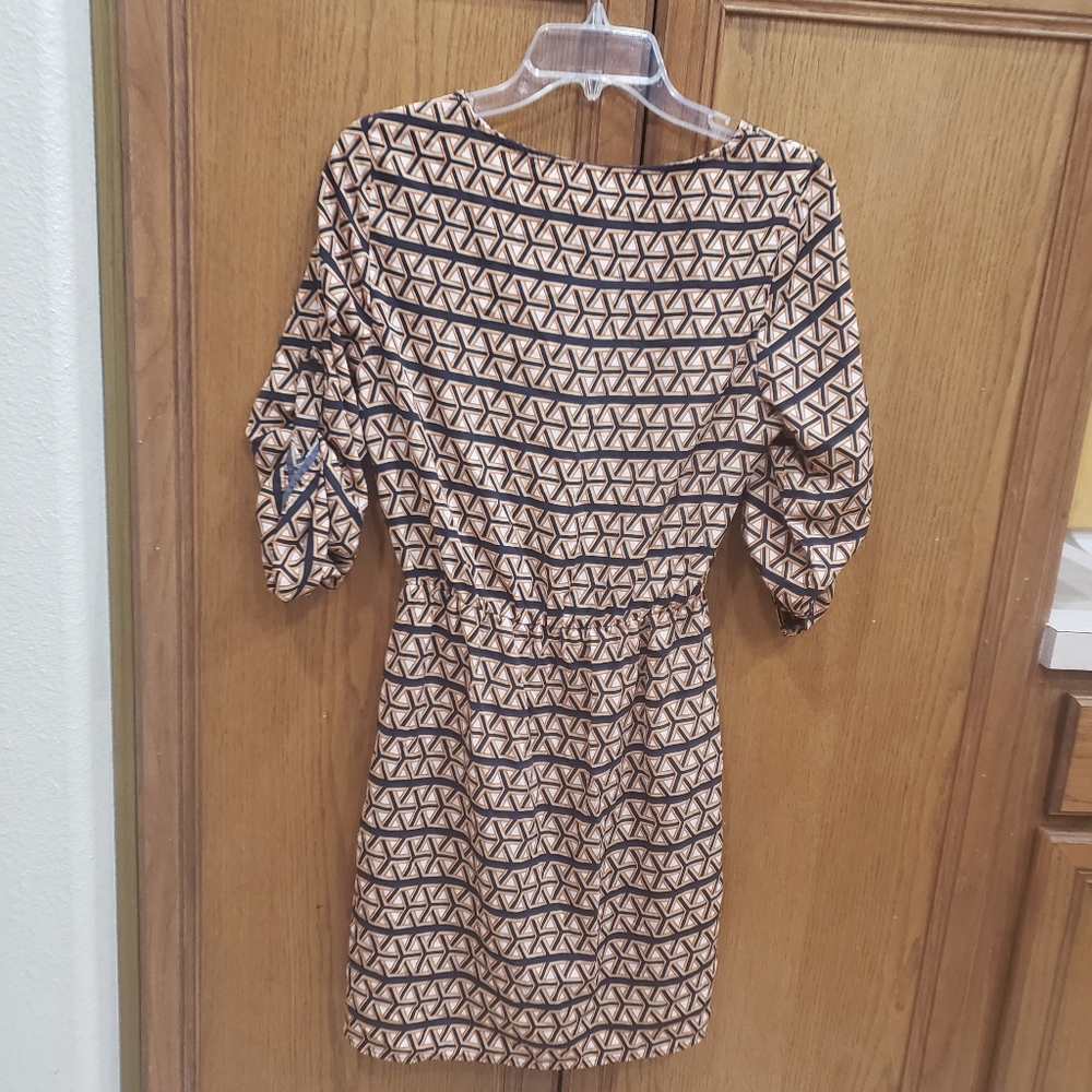 Collective Concepts S Geo Print Button Tab Sleeve… - image 6